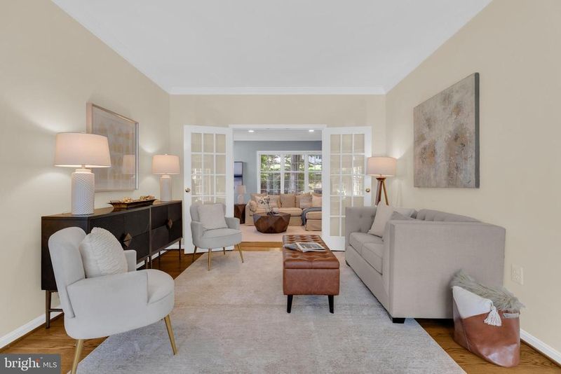9205 Armetale Ct, Fairfax Station, VA 22039