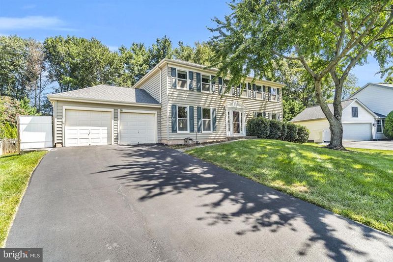 3204 Lockgate Ct, Herndon, VA 20171