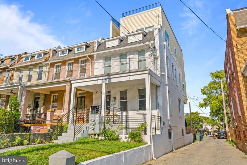 5517 7th St NW #1, Washington, DC 20011