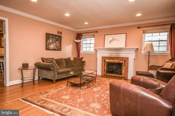 8804 Walnut Hill Rd, Chevy Chase, MD 20815