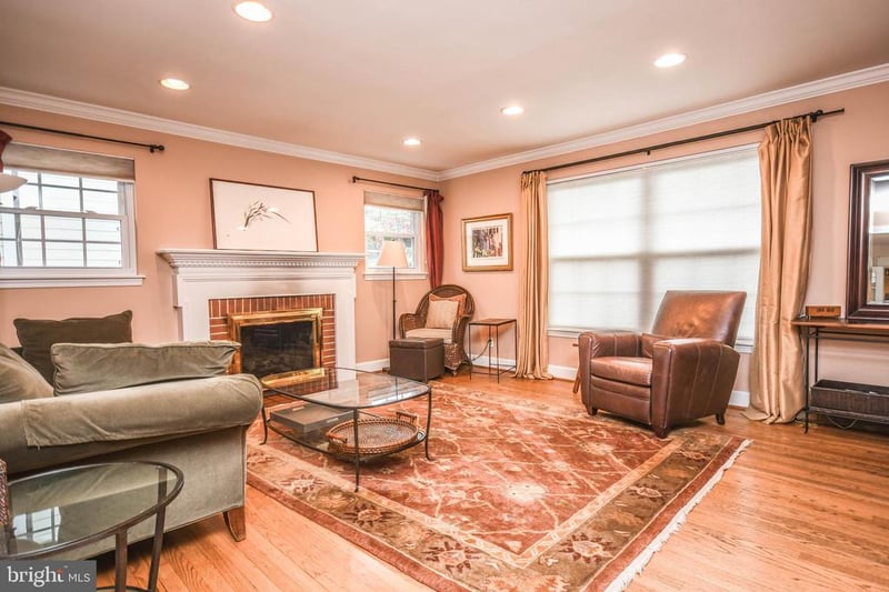 8804 Walnut Hill Rd, Chevy Chase, MD 20815