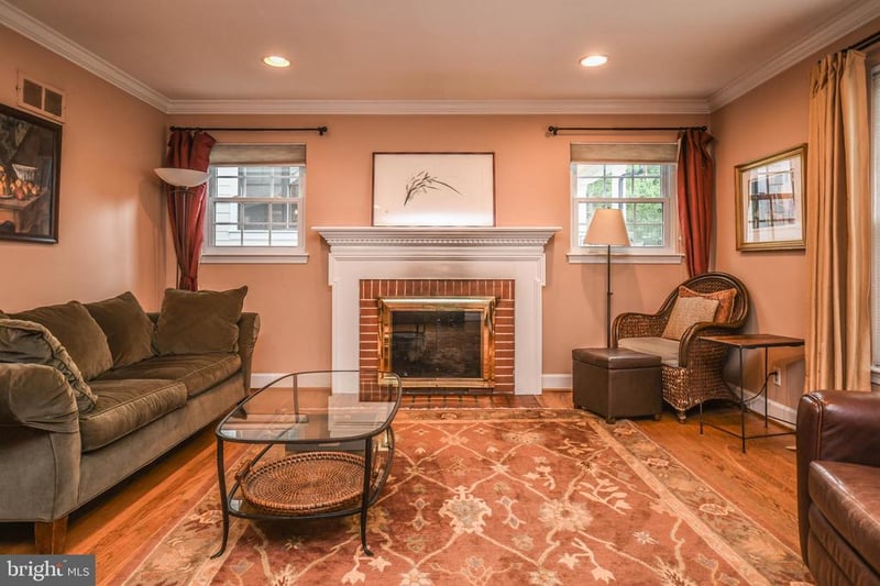 8804 Walnut Hill Rd, Chevy Chase, MD 20815