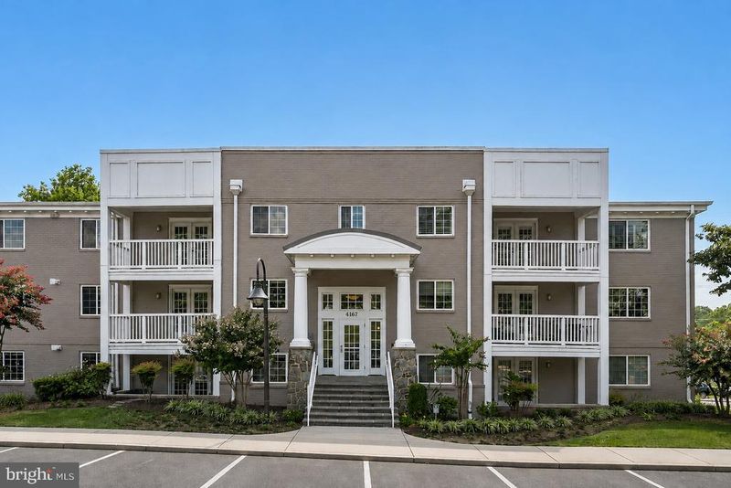 4167 S Four Mile Run Dr #301, Arlington, VA 22204