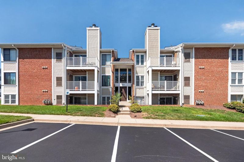 1602 Berry Rose Ct #2 3D, Frederick, MD 21701