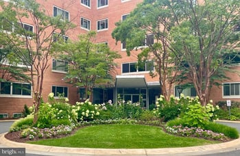 5100 Dorset Ave #309, Chevy Chase, MD 20815