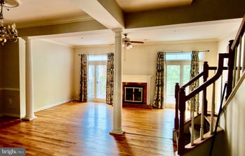 15726 Cherry Blossom Ln, North Potomac, MD 20878