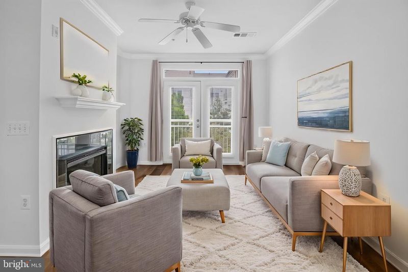 9486 Virginia Center Blvd #321, Vienna, VA 22181