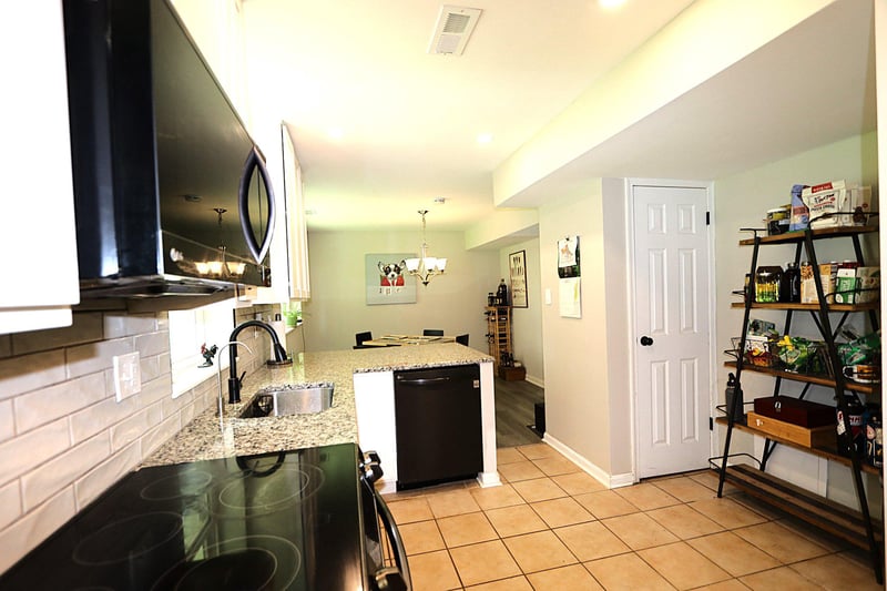 65 Barrensdale Dr, Severna Park, MD 21146