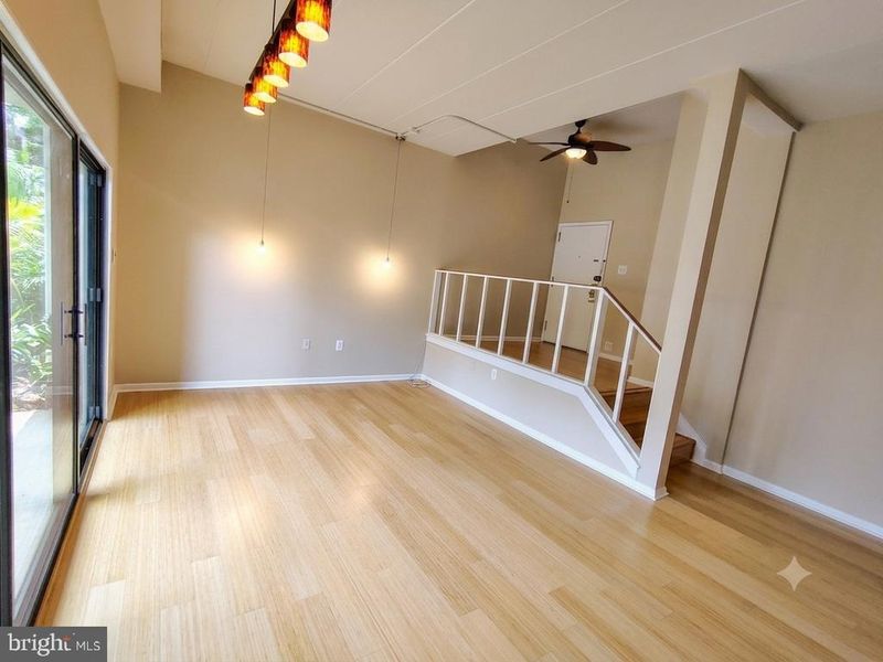 104 Roberts Ln #100, Alexandria, VA 22314
