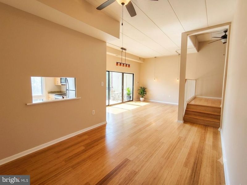 104 Roberts Ln #100, Alexandria, VA 22314