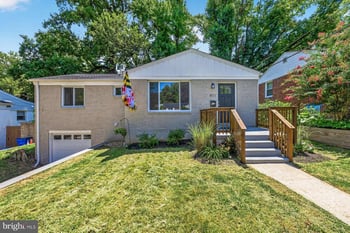 911 Newhall St, Silver Spring, MD 20901