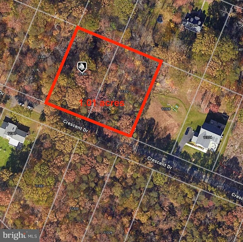 11336 and 11332 Crescent Dr, Fairfax, VA 22030