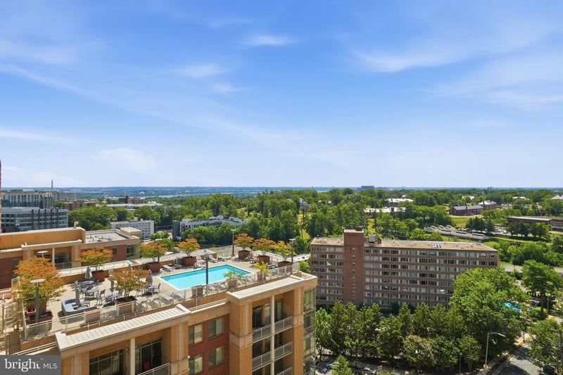 1301 N Courthouse Rd #1610, Arlington, VA 22201