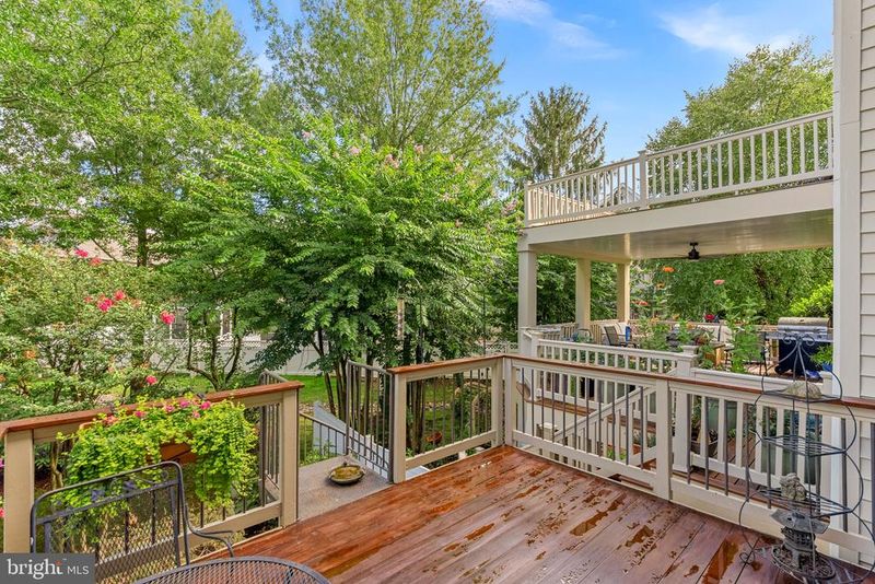 18417 Lanier Island Sq, Leesburg, VA 20176
