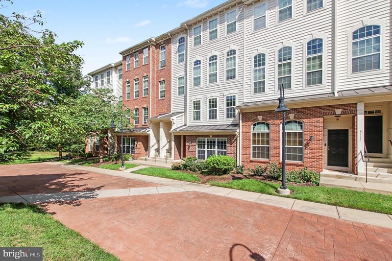 6109 Aster Haven Cir, Haymarket, VA 20169