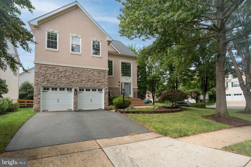 47543 Rippling Dr, Sterling, VA 20165