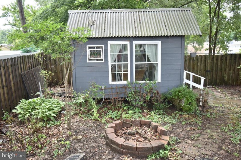 6529 Halleck St, District Heights, MD 20747