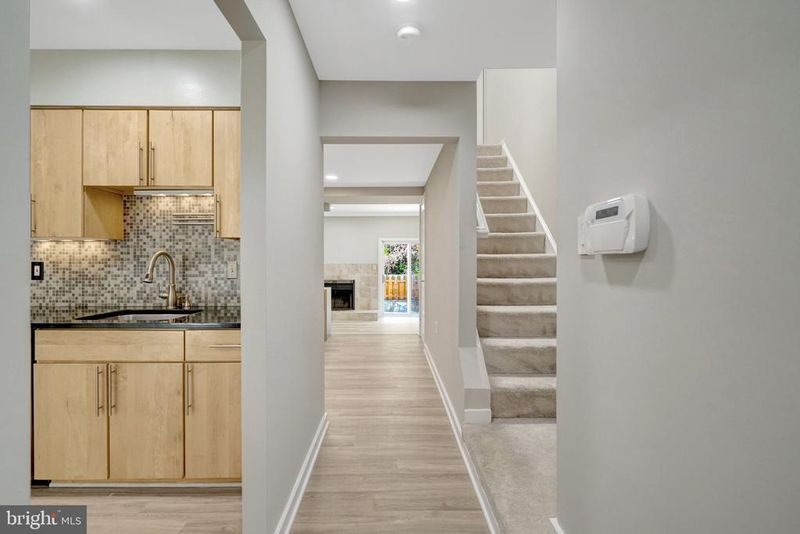 6191 Wellington Commons Dr, Alexandria, VA 22310