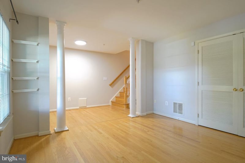 9423 Fields Rd, Gaithersburg, MD 20878