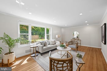 8404 Farrell Dr, Chevy Chase, MD 20815