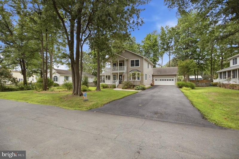 5634 Dartmouth St, Churchton, MD 20733