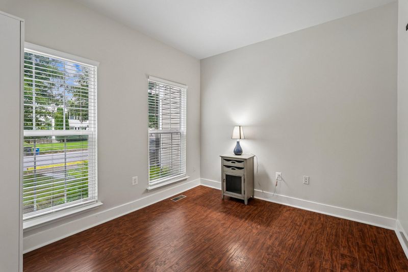 952 Devonshire Cir, Purcellville, VA 20132