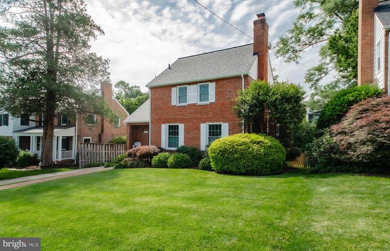 6200 18th Rd N, Arlington, VA 22205