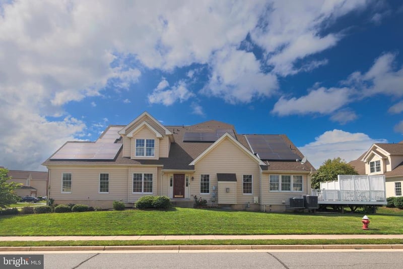 22918 N Brown Sq, Ashburn, VA 20148