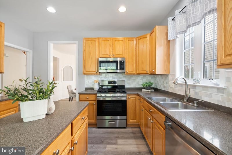 13281 Fieldstone Way, Gainesville, VA 20155