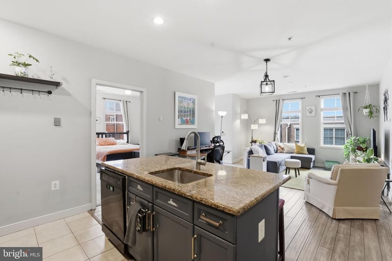 181 E Reed Ave #304, Alexandria, VA 22305