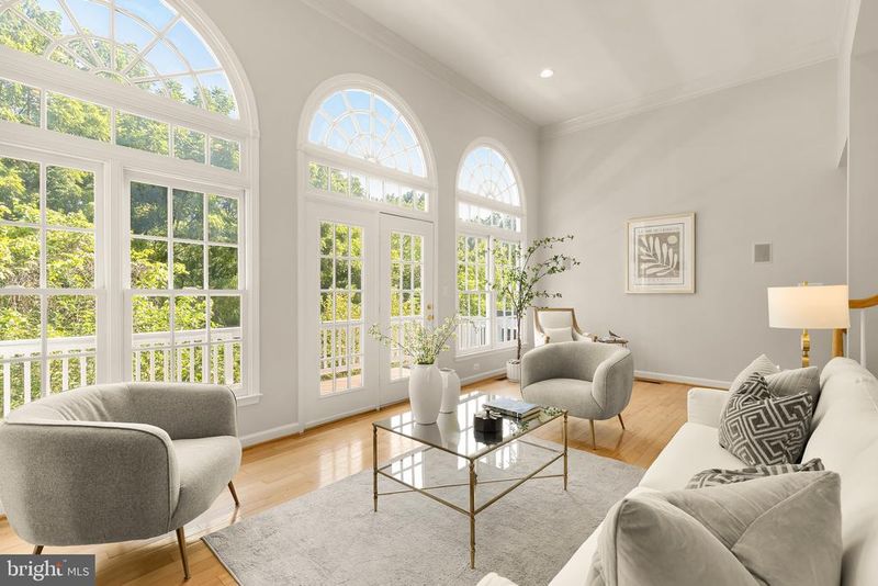 407 Oak Knoll Ter, Rockville, MD 20850