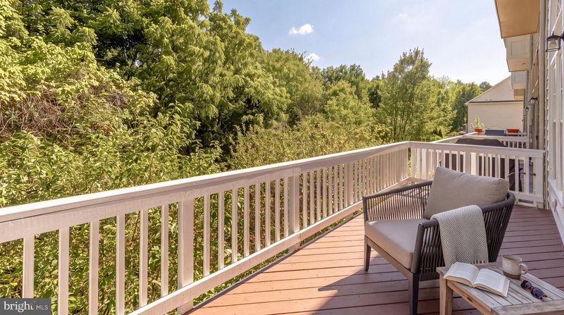 407 Oak Knoll Ter, Rockville, MD 20850
