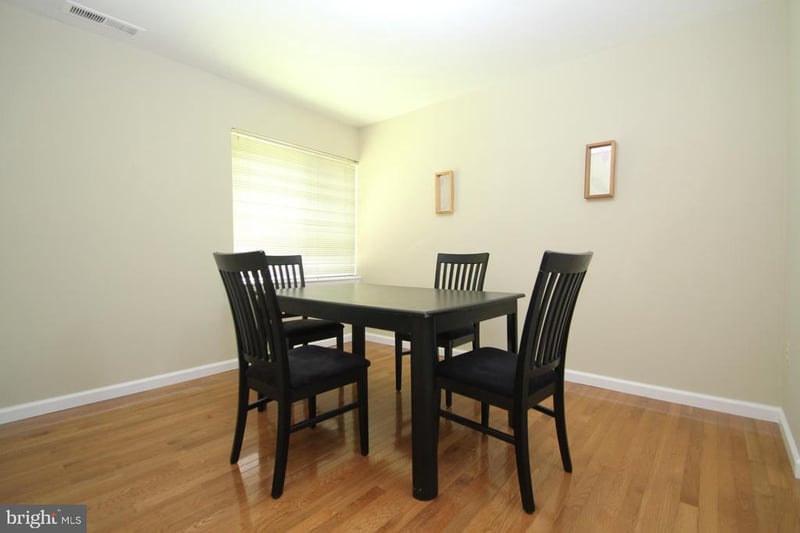 14430 Parkvale Rd #14430, Rockville, MD 20853