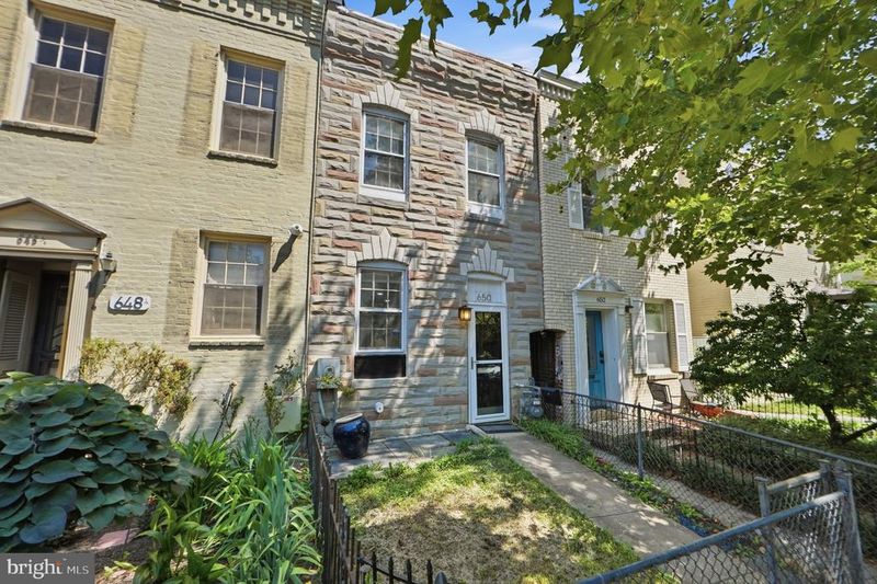 650 E St SE, Washington, DC 20003