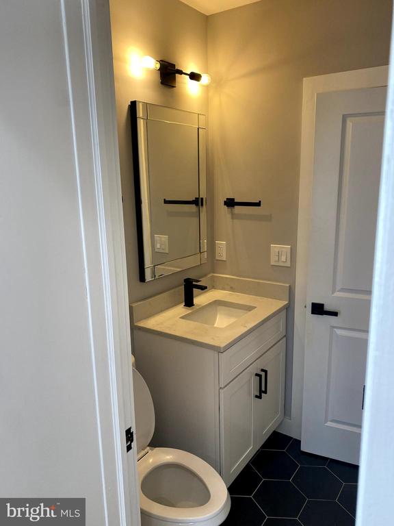 1219 Queen St NE #1, Washington, DC 20002