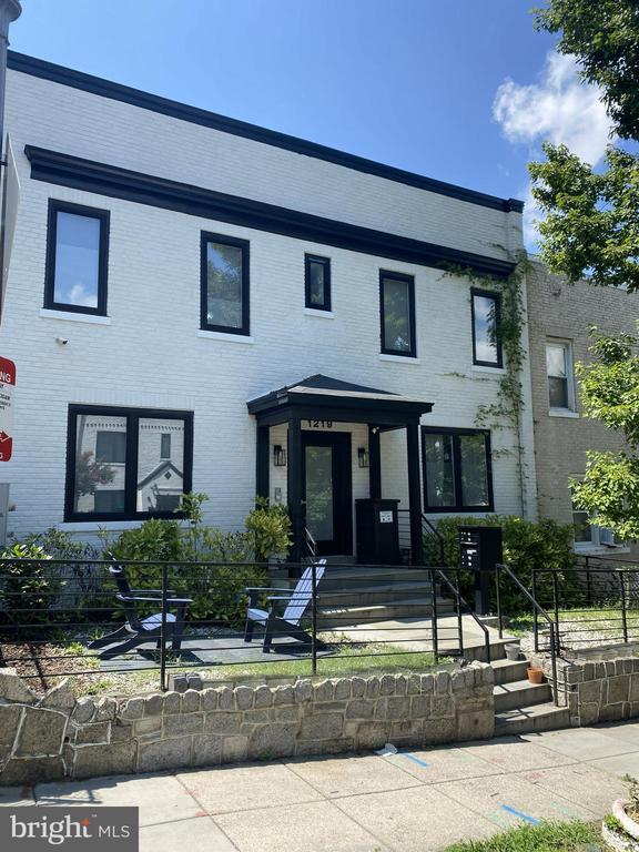 1219 Queen St NE #1, Washington, DC 20002