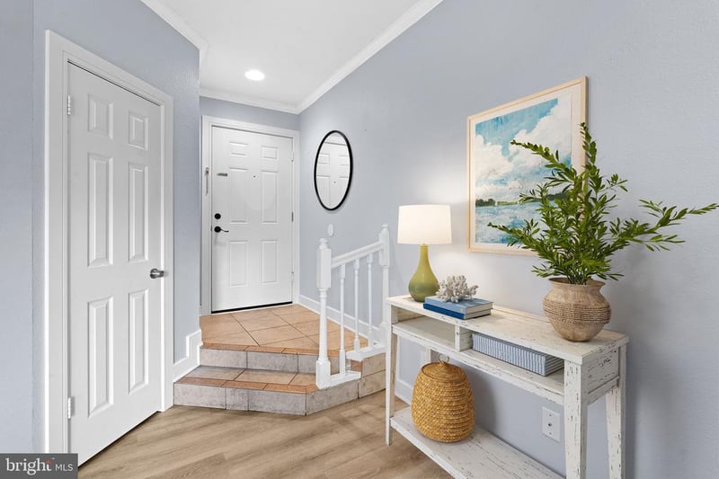 662 Gateway Dr SE #211, Leesburg, VA 20175