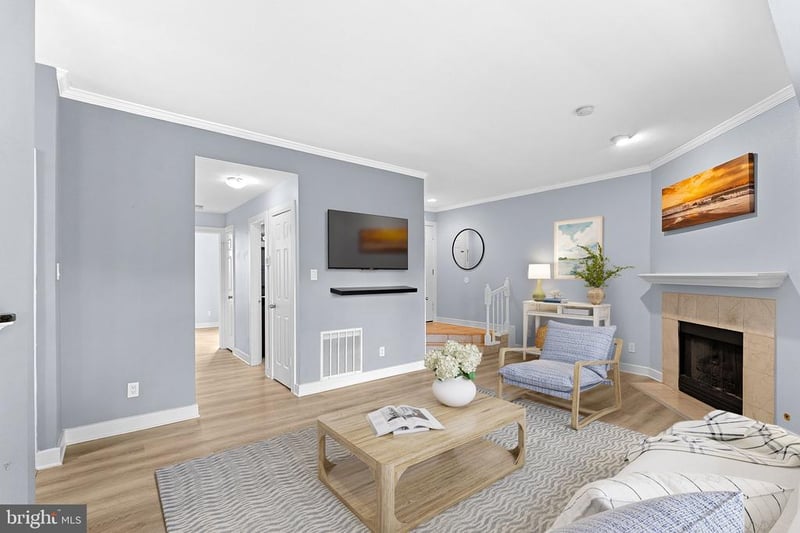 662 Gateway Dr SE #211, Leesburg, VA 20175
