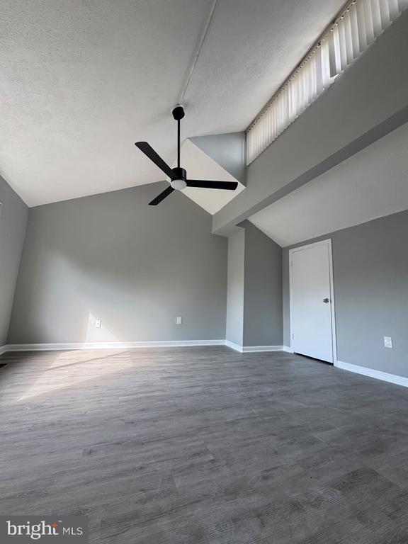 8 Pine Ridge Ct #11-4, Germantown, MD 20874