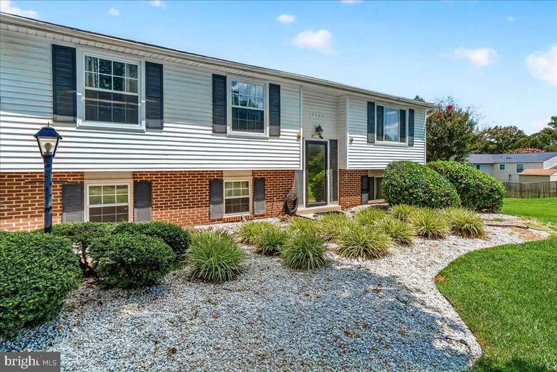 19205 Walters Ave, Poolesville, MD 20837