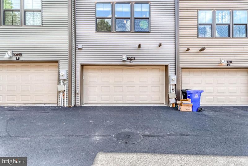 5701 11th St N #2, Arlington, VA 22205