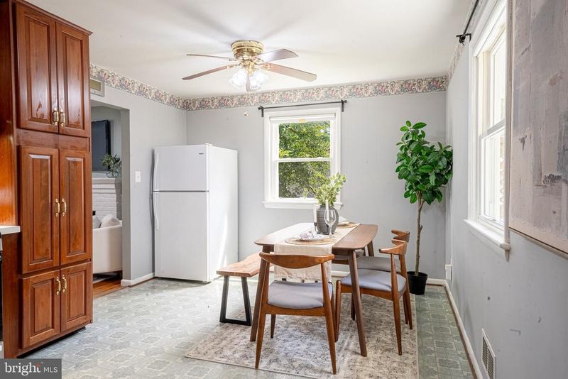 801 Johnson Ave, Silver Spring, MD 20904