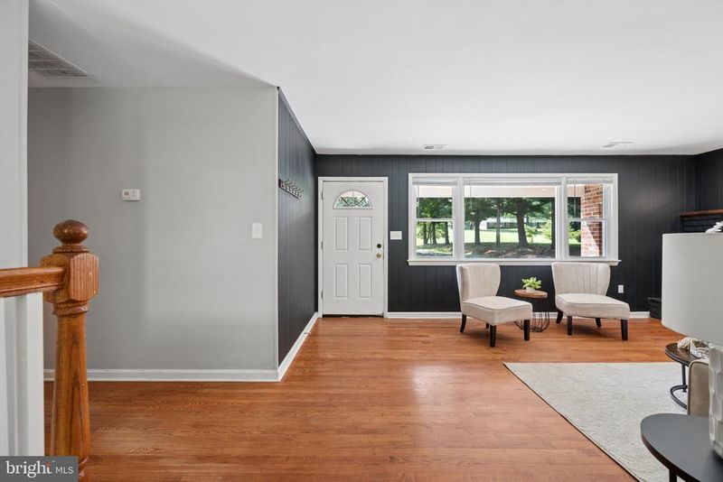 4946 Tall Oaks Dr, Monrovia, MD 21770