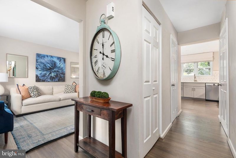 14729 Southwarke Pl, Centreville, VA 20120