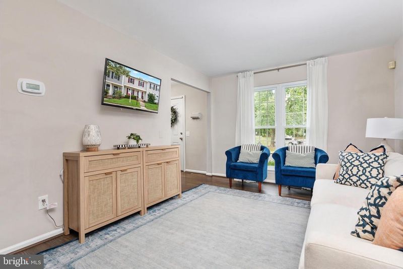 14729 Southwarke Pl, Centreville, VA 20120