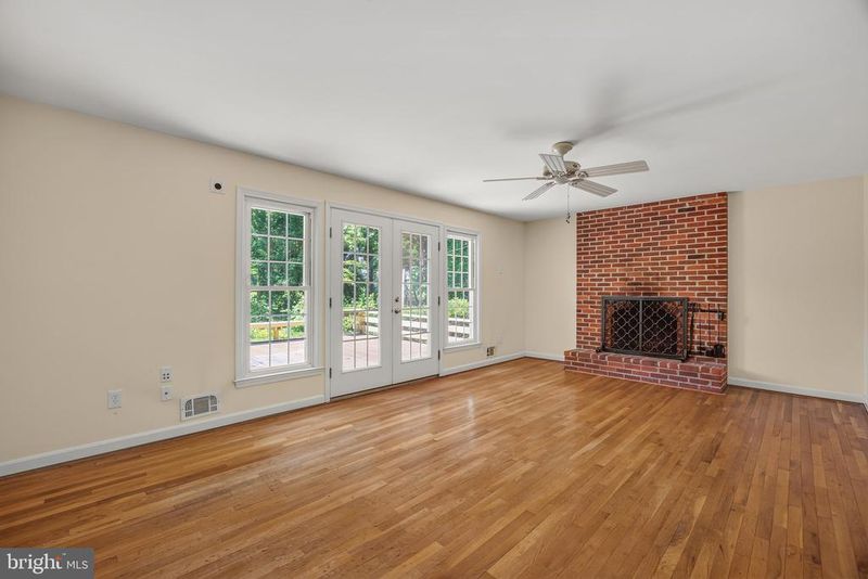 283 Oak Ct, Severna Park, MD 21146