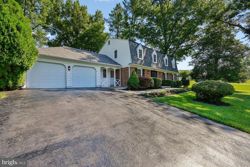 4613 Hornbeam Dr, Rockville, MD 20853