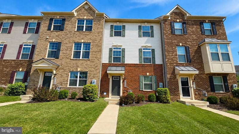 9008 Armstrong Ln, Upper Marlboro, MD 20772