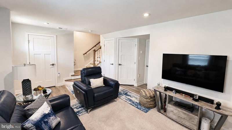 9008 Armstrong Ln, Upper Marlboro, MD 20772