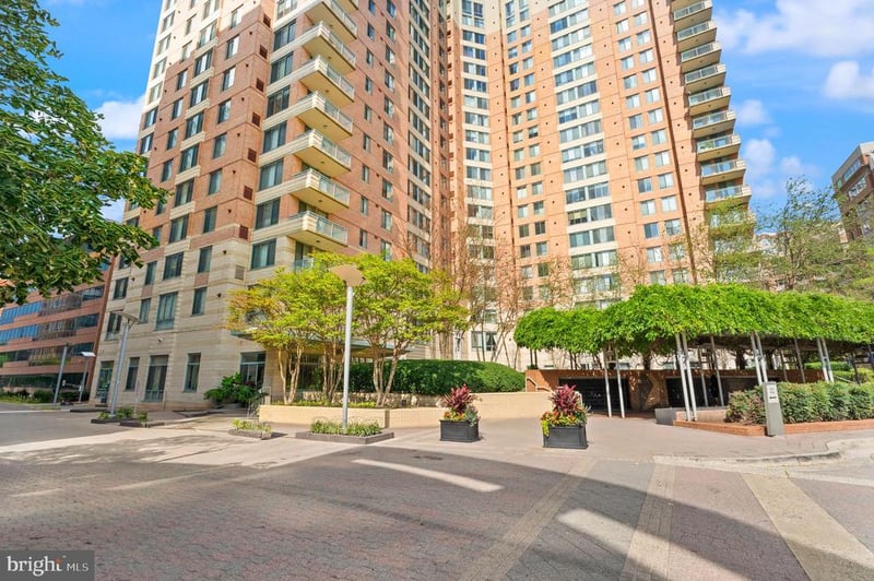851 N Glebe Rd #1309, Arlington, VA 22203